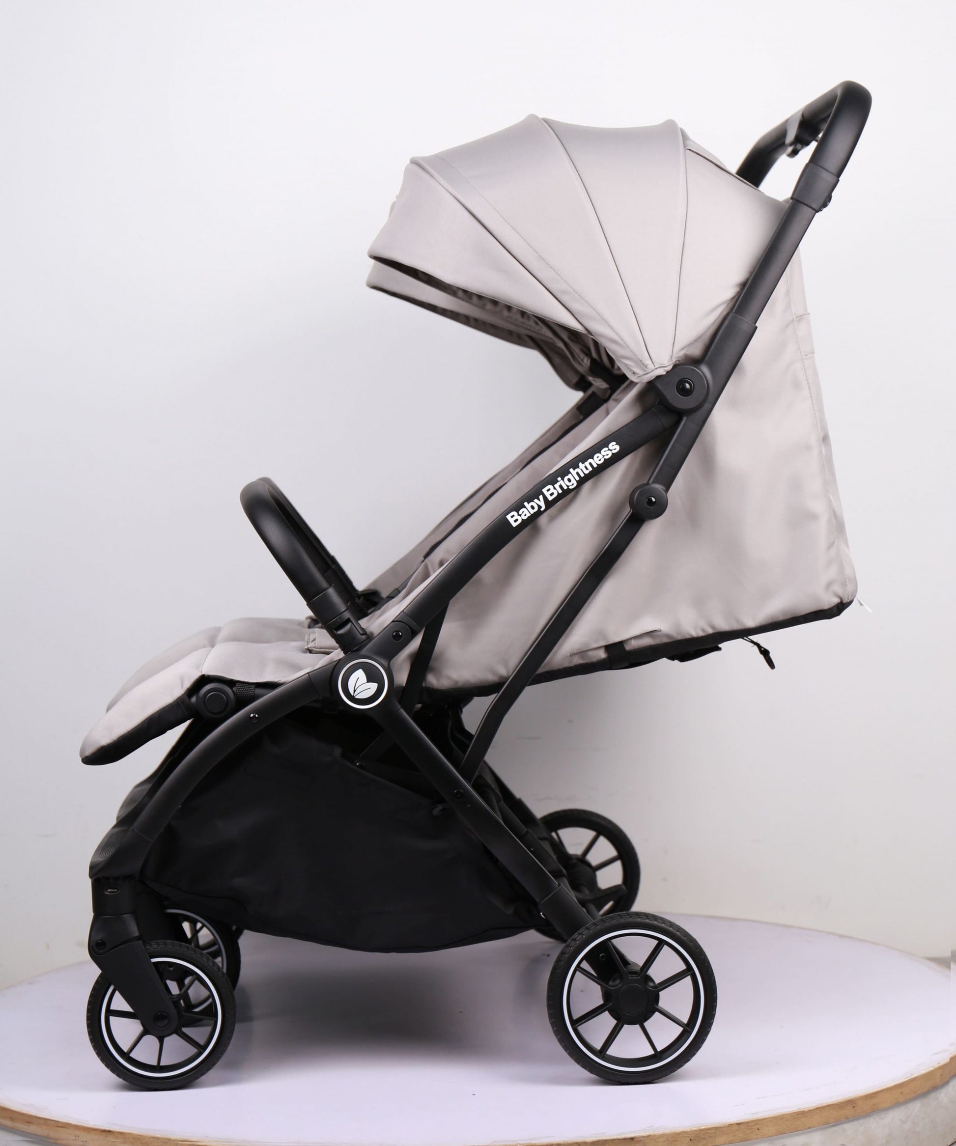 Pre-order Double Pram – FlexGo Duo with Reclining Infant Capsule (Beige) - image 12