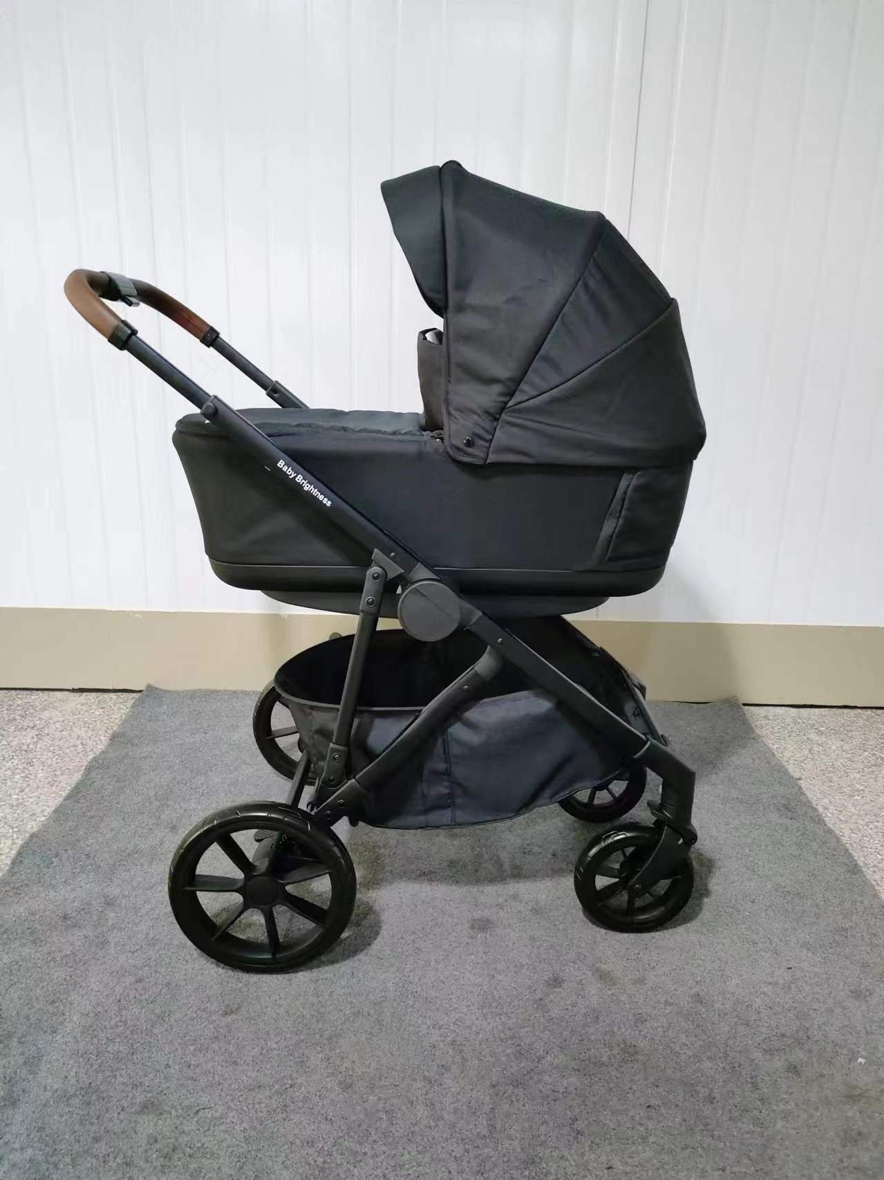 Baby Brightness Luxe Carrycot Black - image 7