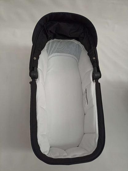Baby Brightness Luxe Carrycot Black - image 4