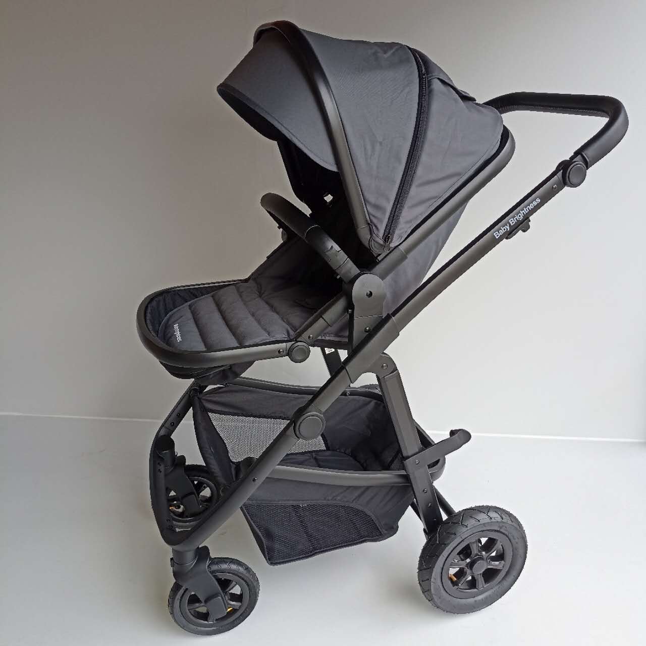 Baby Brightness Palms 2+ baby stroller Black - image 12