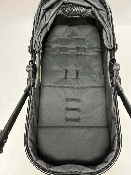 Skyra 2-in-1 Newborn Pram & Bassinet Stroller（Grey） - image 15
