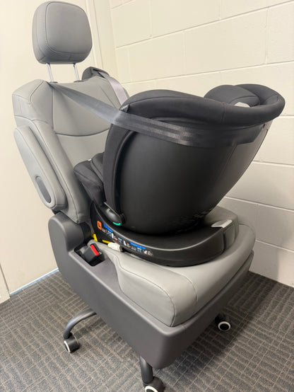 360° Rotating Baby Car Seat – Baby Brightness GuardianMax 1+ Black - image 20