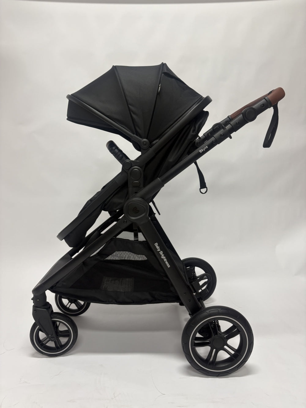 Pre-order Skyra 2-in-1 Newborn Pram & Bassinet Stroller with Car Seat and ISOFIX Base (Black)