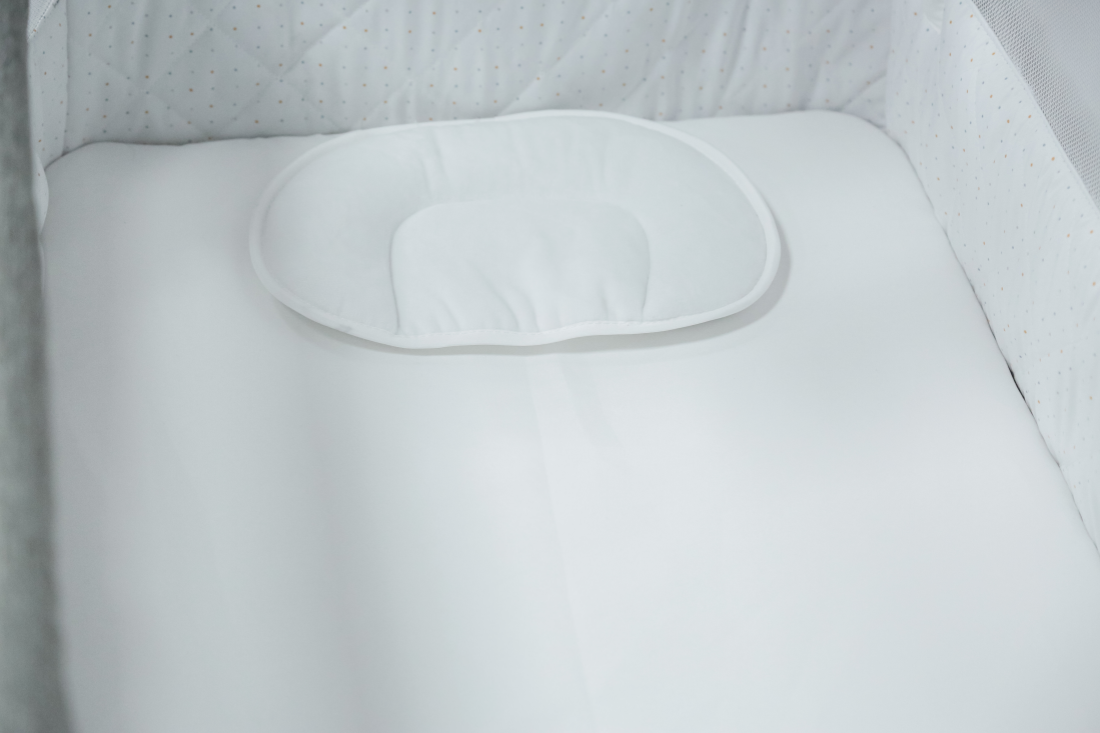 Pre-order Baby Brightness ZYLA Electric Baby Bassinet Bedside Sleeper – Grey