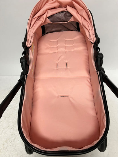 Skyra 2-in-1 Newborn Pram & Bassinet Stroller（Pink） - image 7