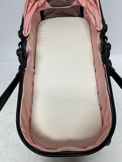 Skyra 2-in-1 Newborn Pram & Bassinet Stroller（Pink） - image 8