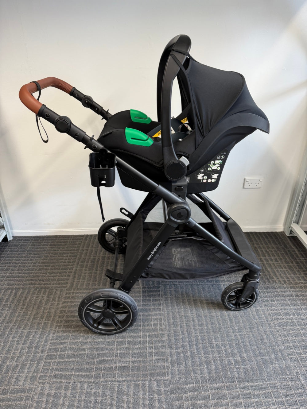 Pre-order Skyra 2-in-1 Newborn Pram & Bassinet Stroller and Car Seat (Black) - image 30